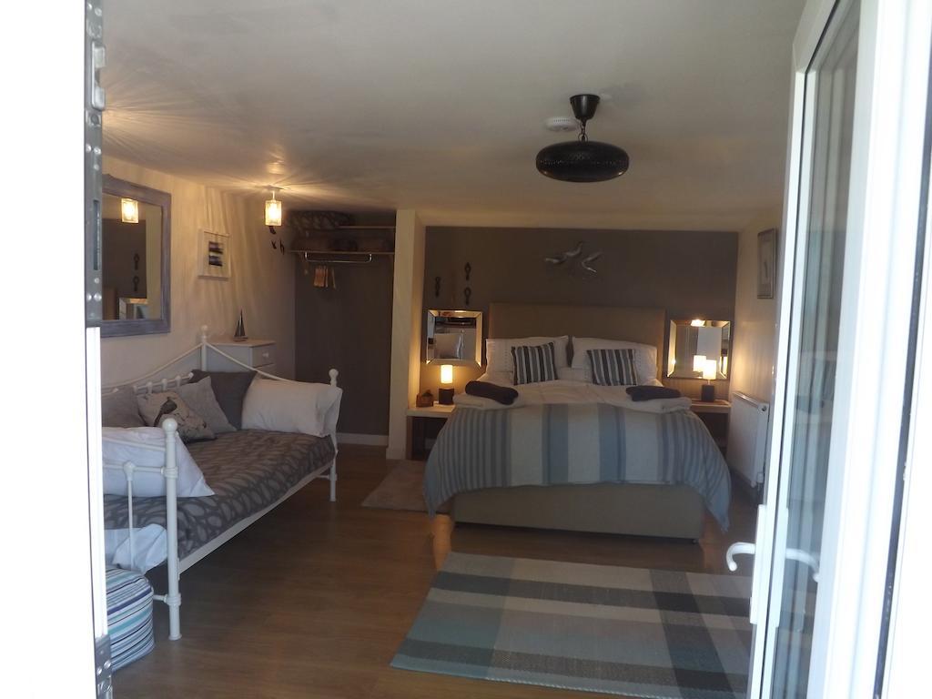 The Swallows Guest House New Quay  Eksteriør billede